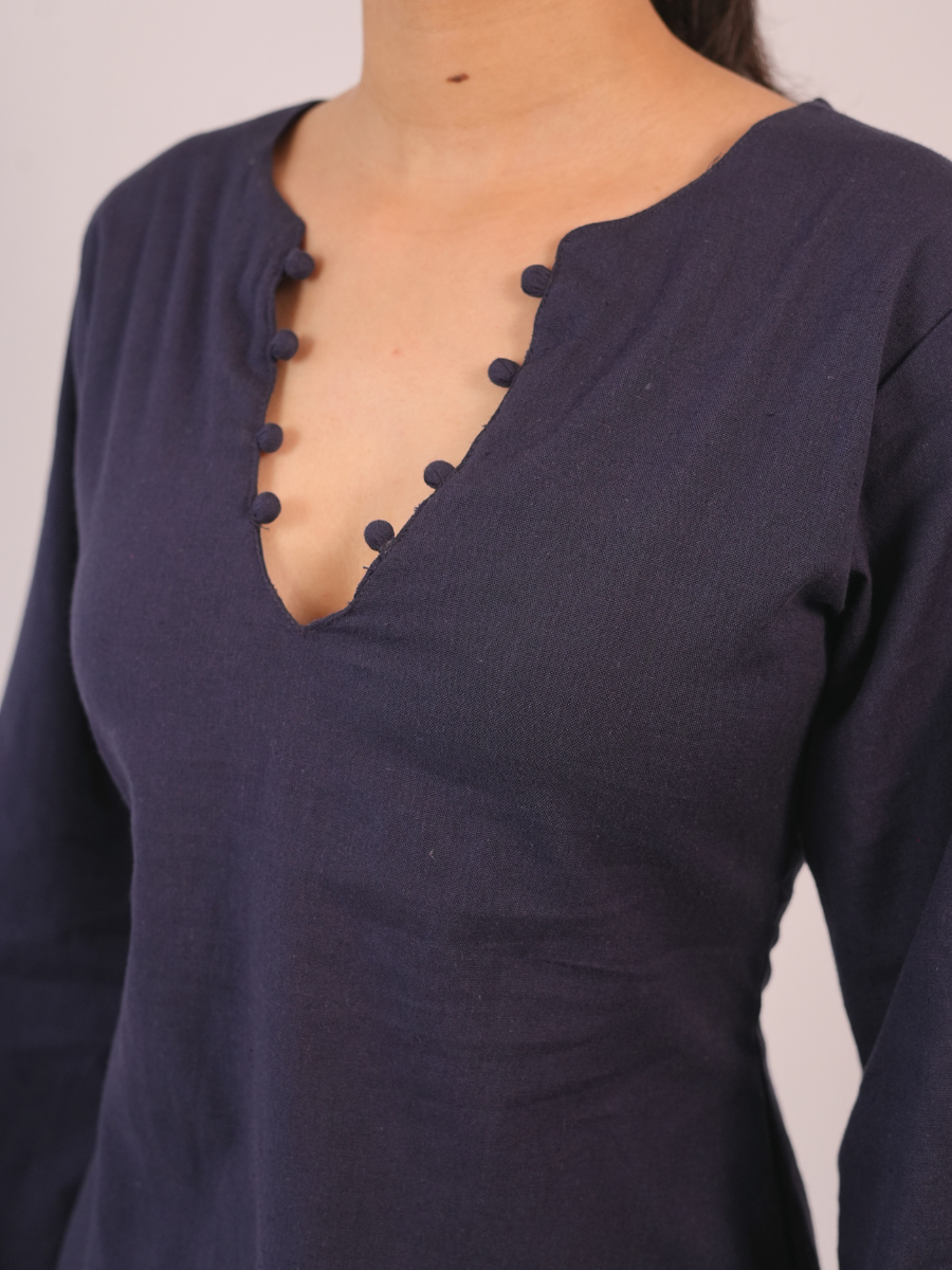 Juhi Scallop Sleeved Short Kurti
