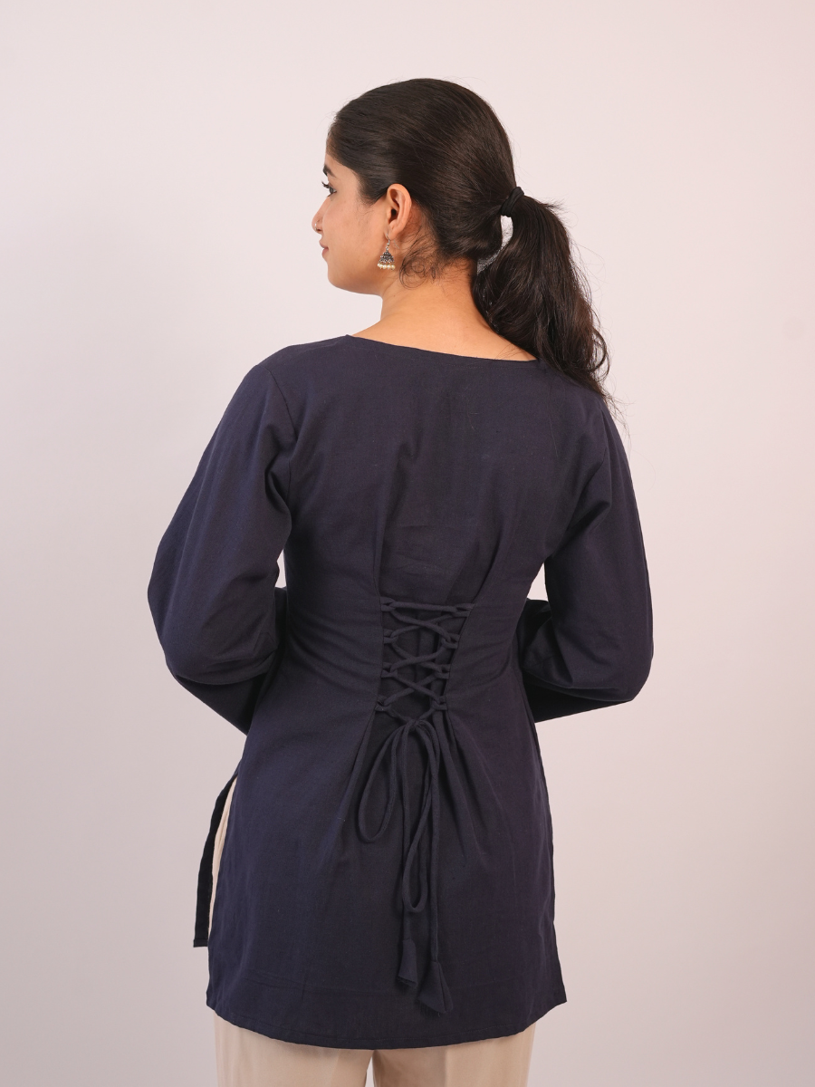 Juhi Scallop Sleeved Short Kurti