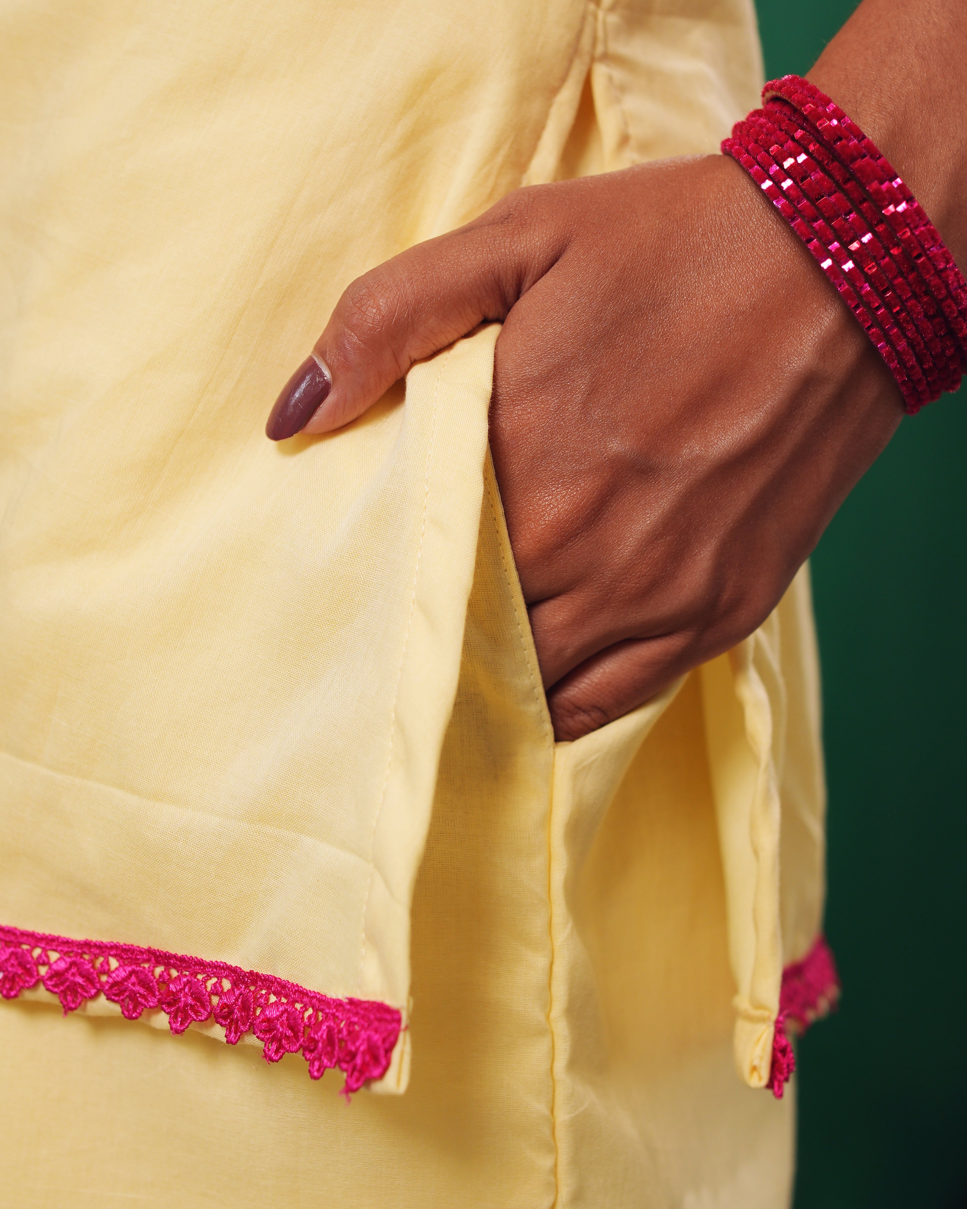 Kulfi Mul Mul Kurta Set