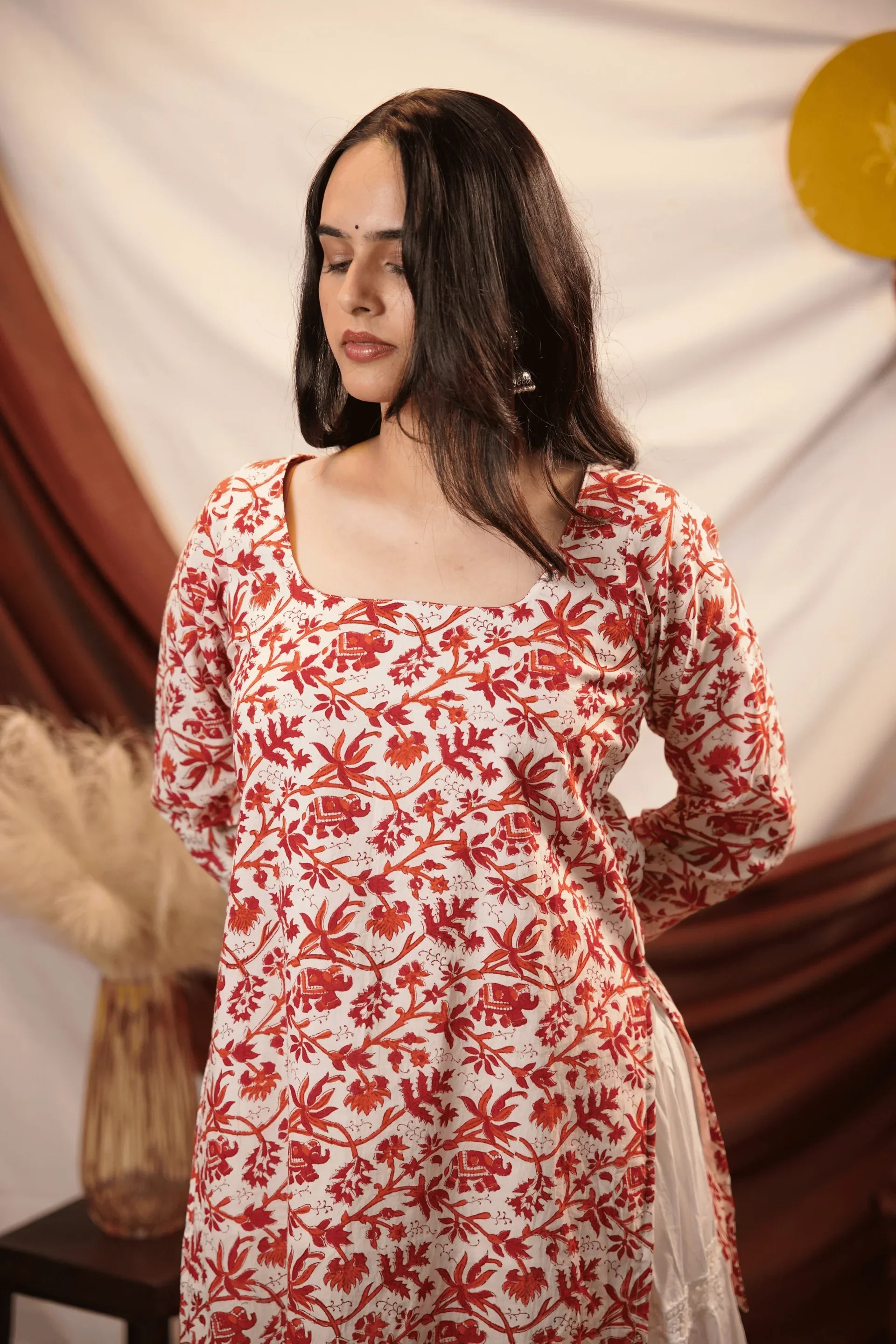 Bela Short Kurti