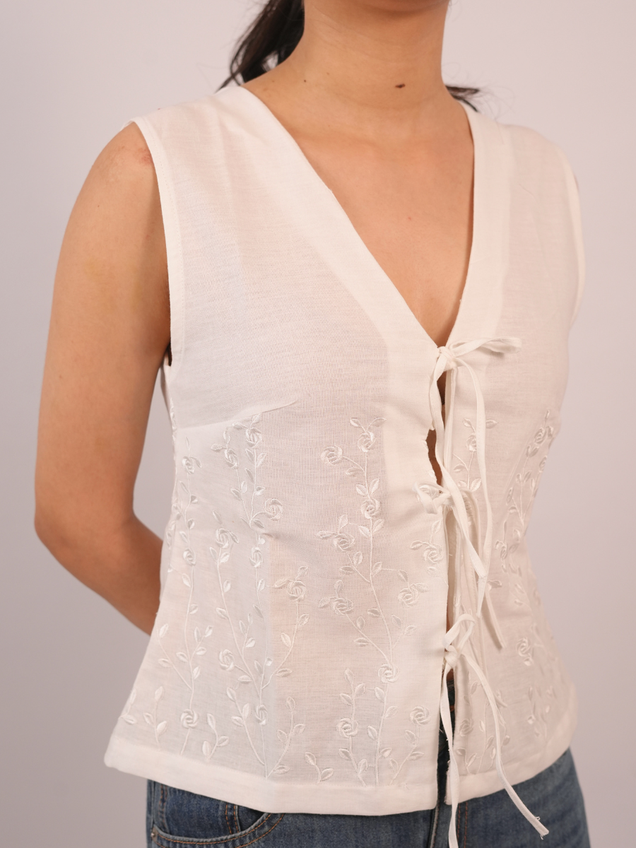 Yang Embroidered Vest