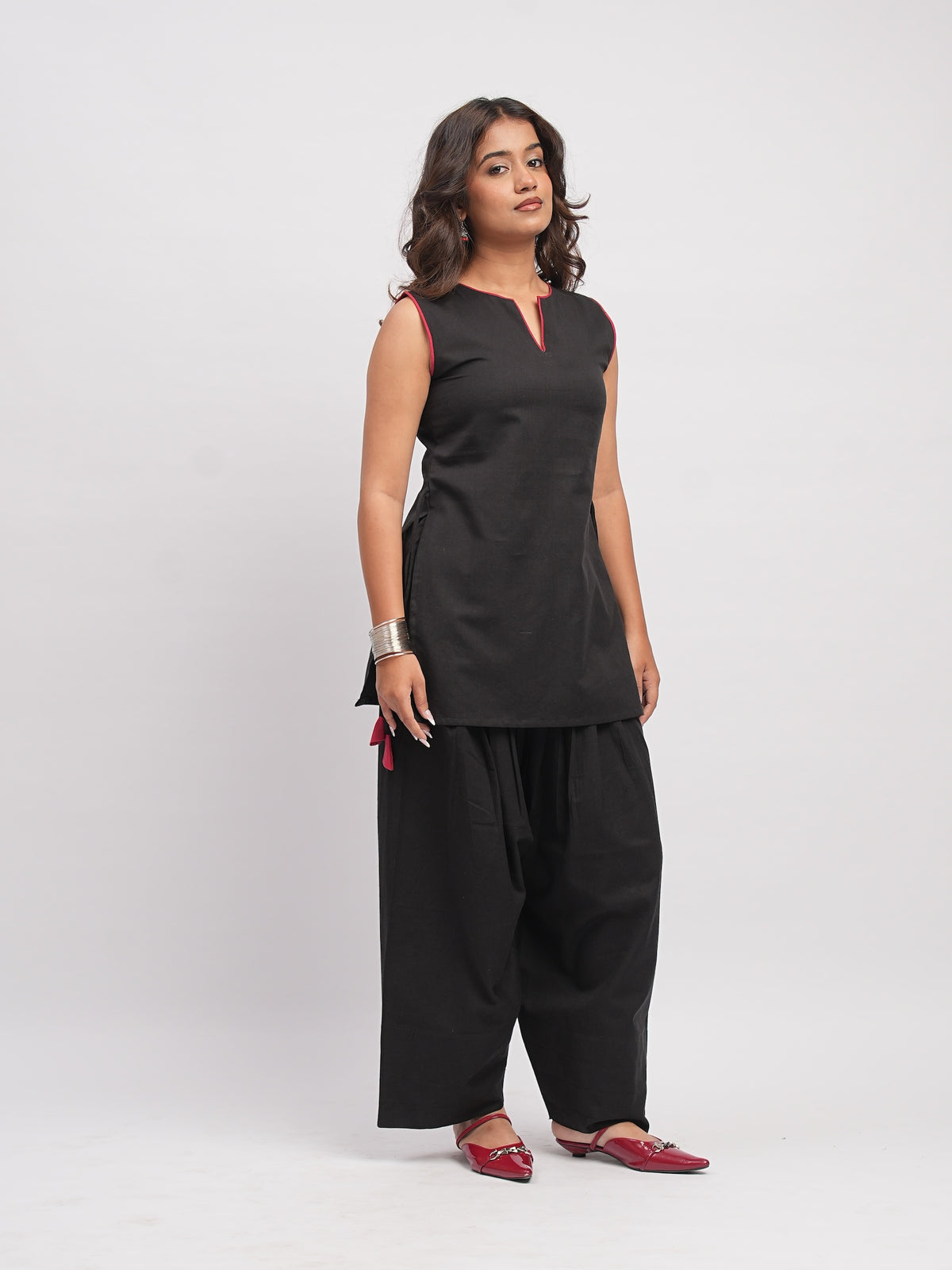 Maaya Farshi Salwar Set