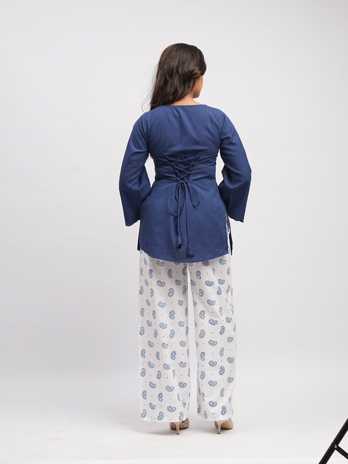 Adaa Scalloped Sleeve Short Kurti