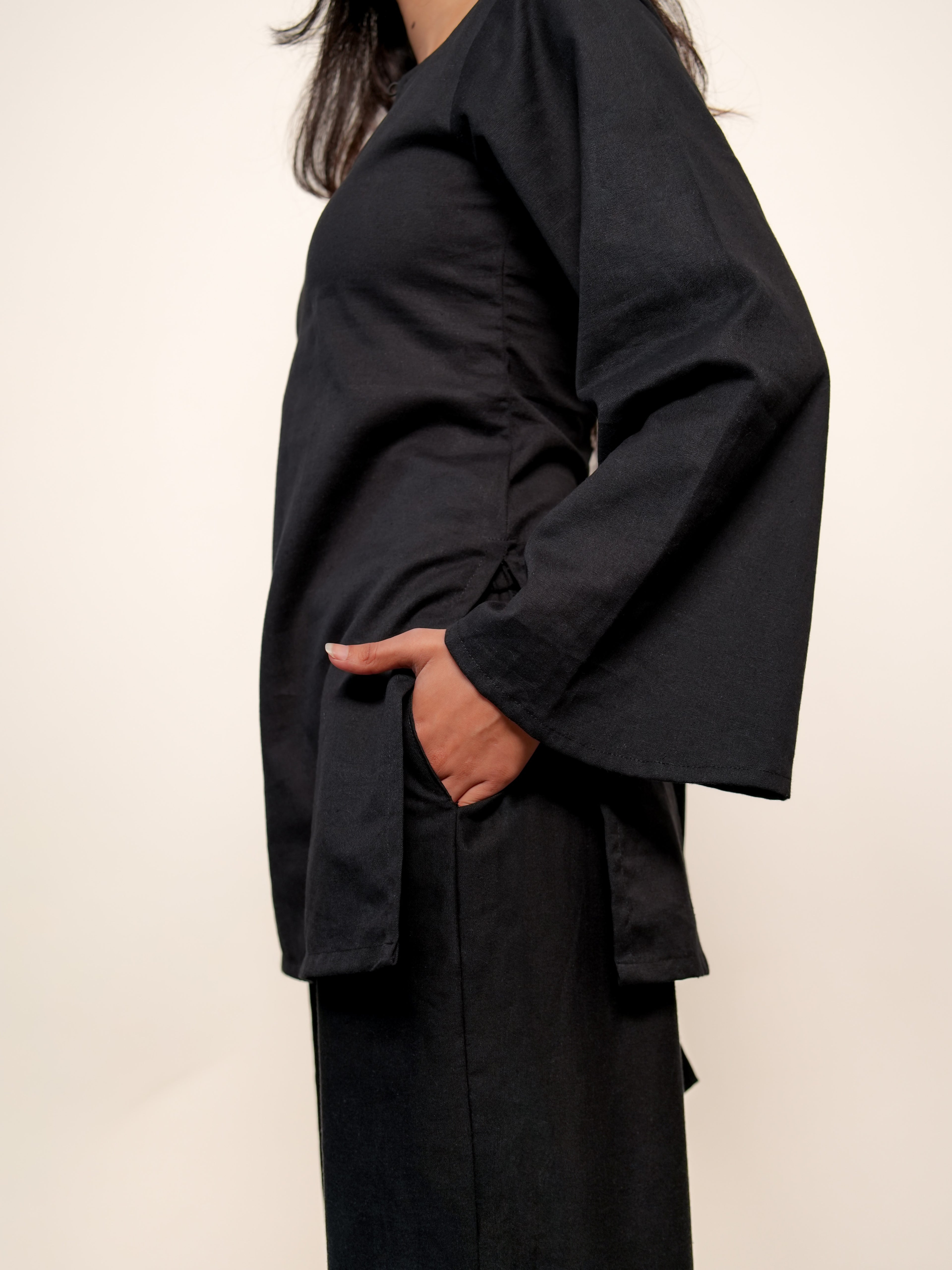 Chaaya Embroidered Bell Sleeved Kurta Set