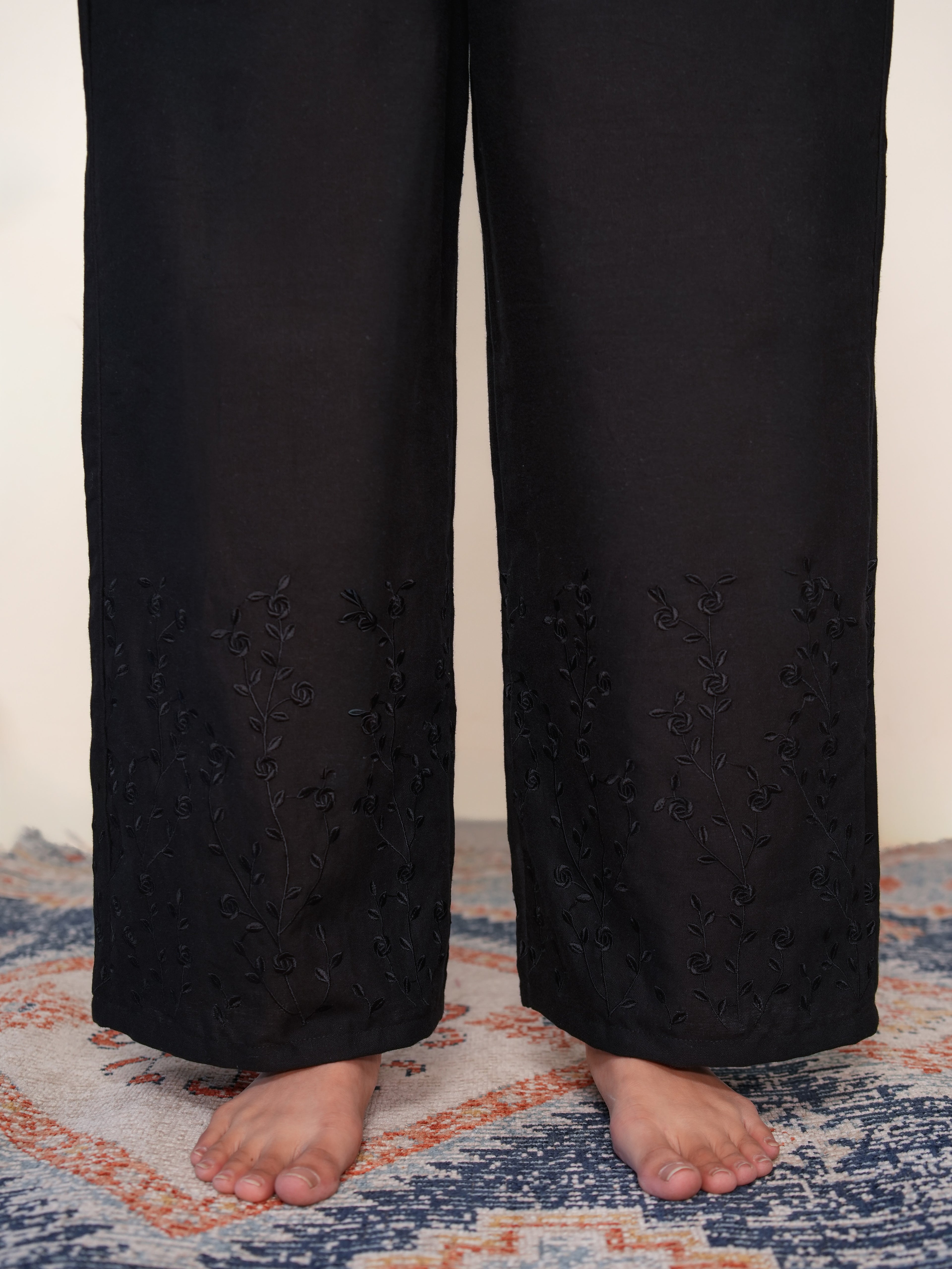 Chaaya Embroidered Bell Sleeved Kurta Set