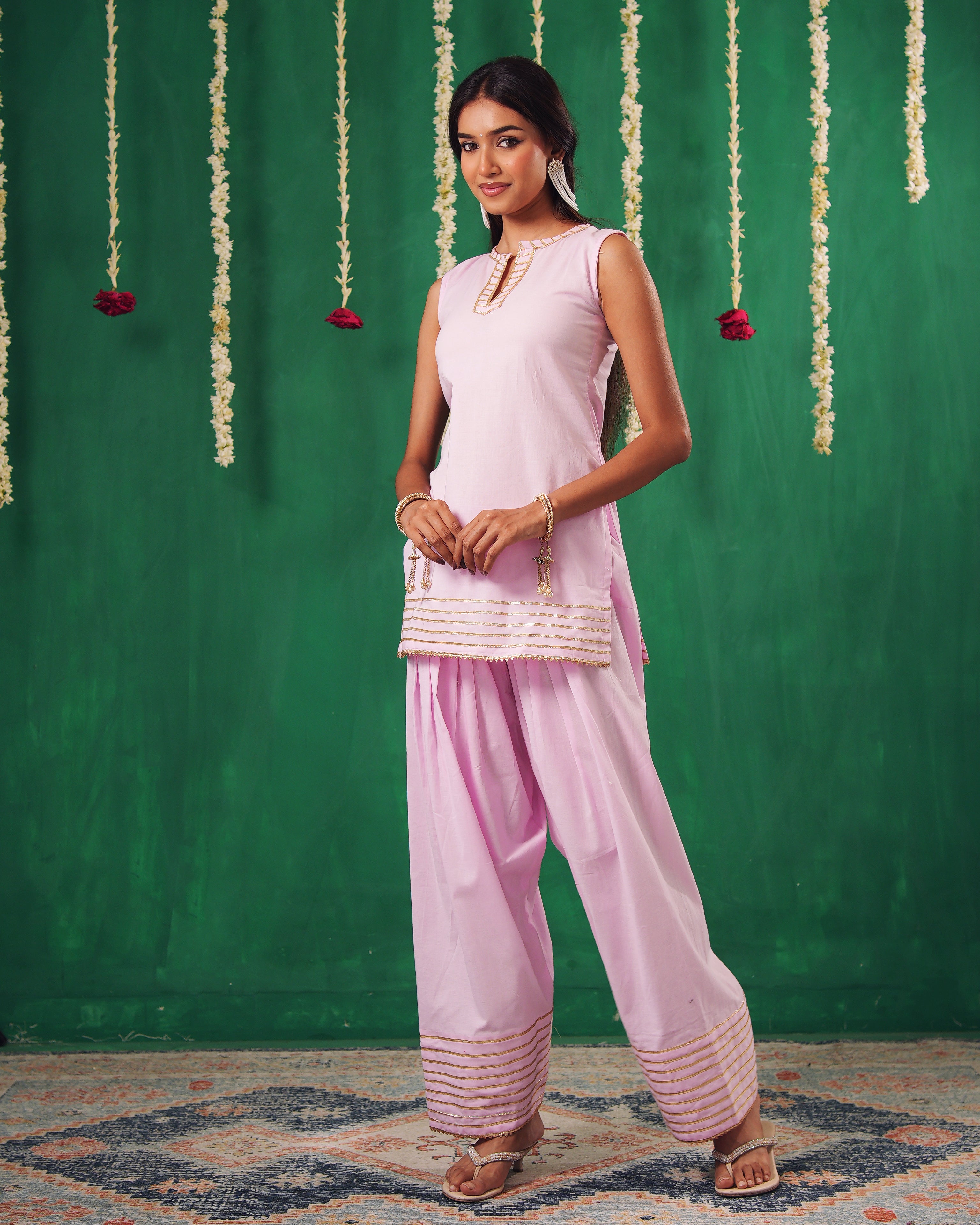 Cham Cham Farshi Salwar Set