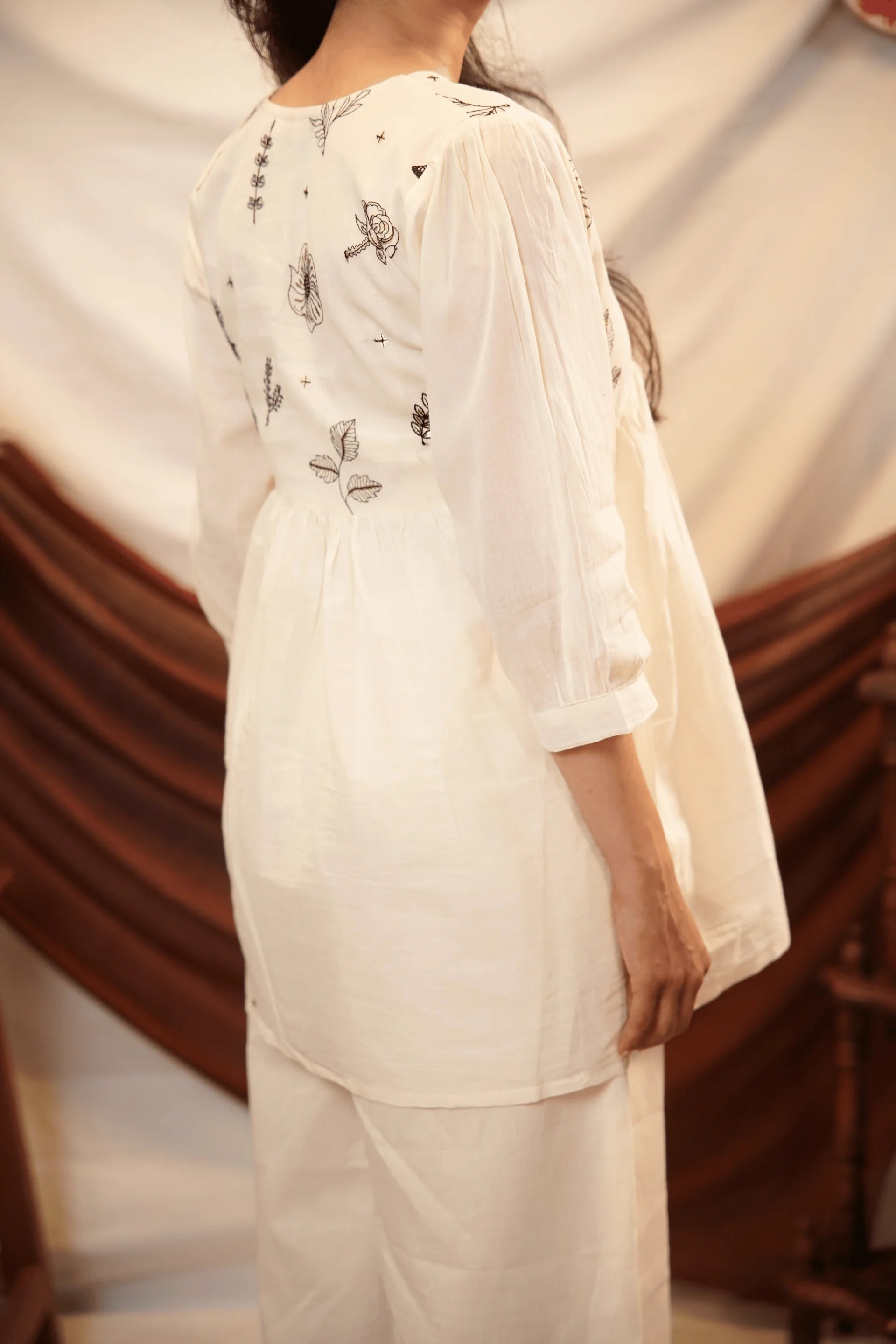 Chandni Embroidered Kurta Set