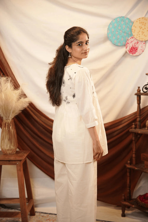 Chandni Embroidered Kurta Set