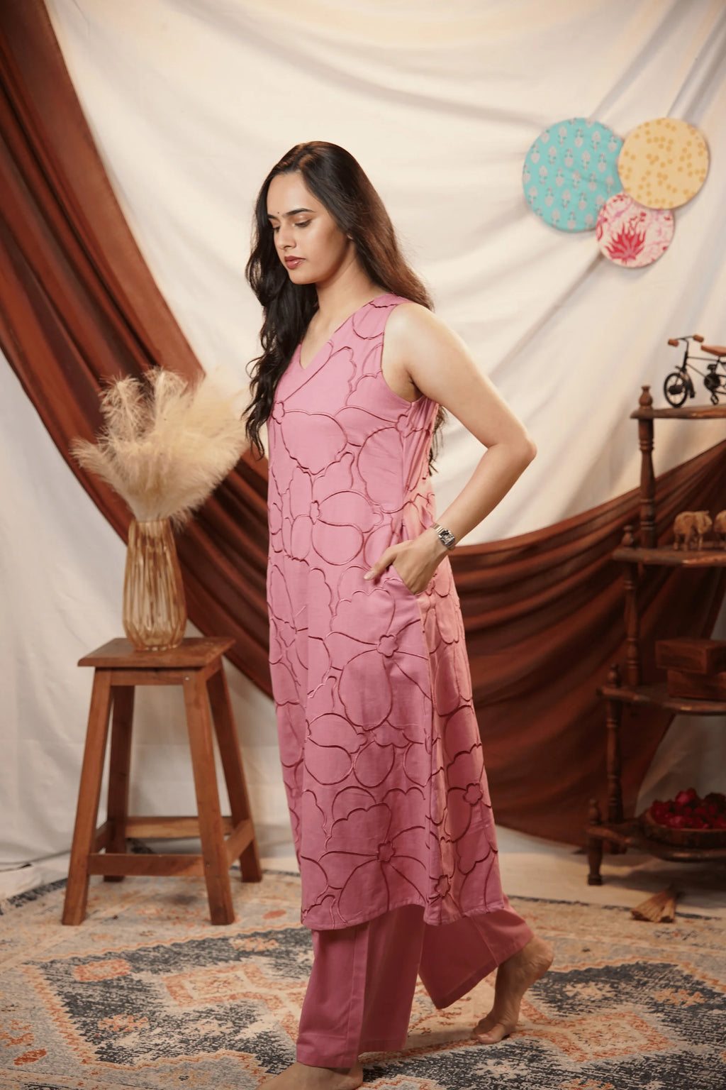 Gulaab Embroidered Kurta Set